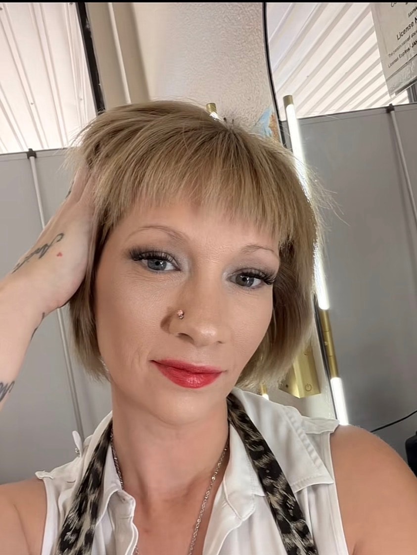 Savhanna — licensed cosmetologist and hair extension specialist at Studio 940, Decatur TX